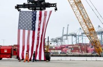 European Union and Mexican leaders criticize former U.S. President Donald Trump's proposal for a 30% tariff on all imported goods, warning it could spark a global trade war, harm economic relations, and raise consumer prices.